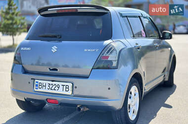 Хэтчбек Suzuki Swift 2007 в 