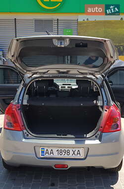 Хэтчбек Suzuki Swift 2008 в 