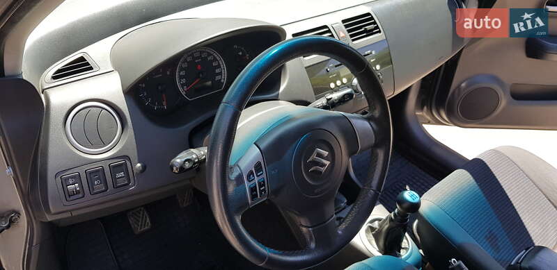 Хэтчбек Suzuki Swift 2008 в Киеве