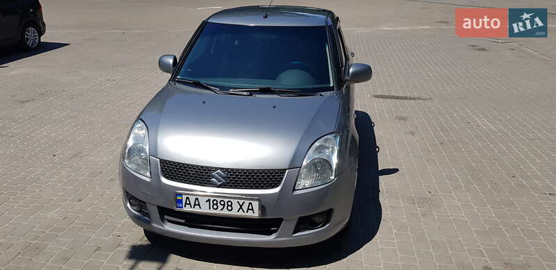 Хэтчбек Suzuki Swift 2008 в Киеве