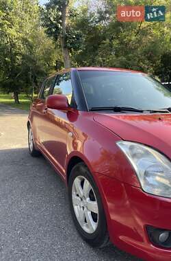Хетчбек Suzuki Swift 2007 в 