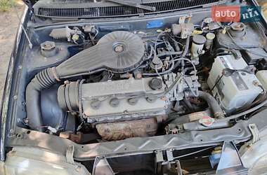 Седан Suzuki Swift 1993 в 