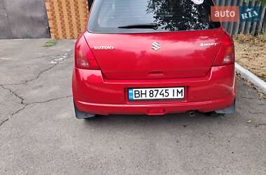 Хэтчбек Suzuki Swift 2006 в 