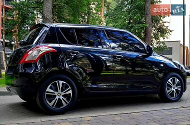 Хэтчбек Suzuki Swift 2012 в 