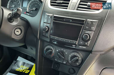 Хэтчбек Suzuki Swift 2011 в 