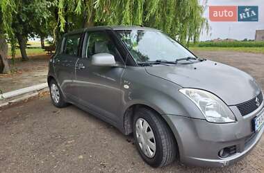 Хетчбек Suzuki Swift 2005 в 