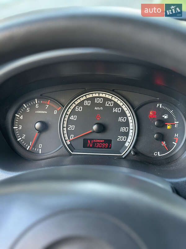 Хэтчбек Suzuki Swift 2008 в Чернигове