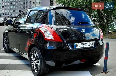 Хэтчбек Suzuki Swift 2012 в 