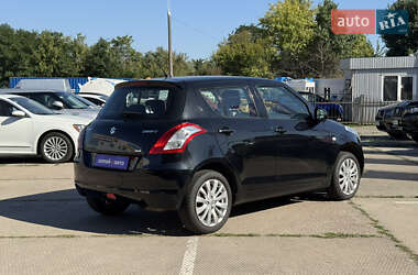 Хетчбек Suzuki Swift 2013 в 