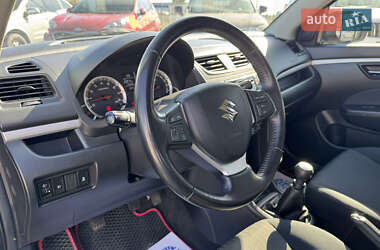 Хетчбек Suzuki Swift 2013 в 