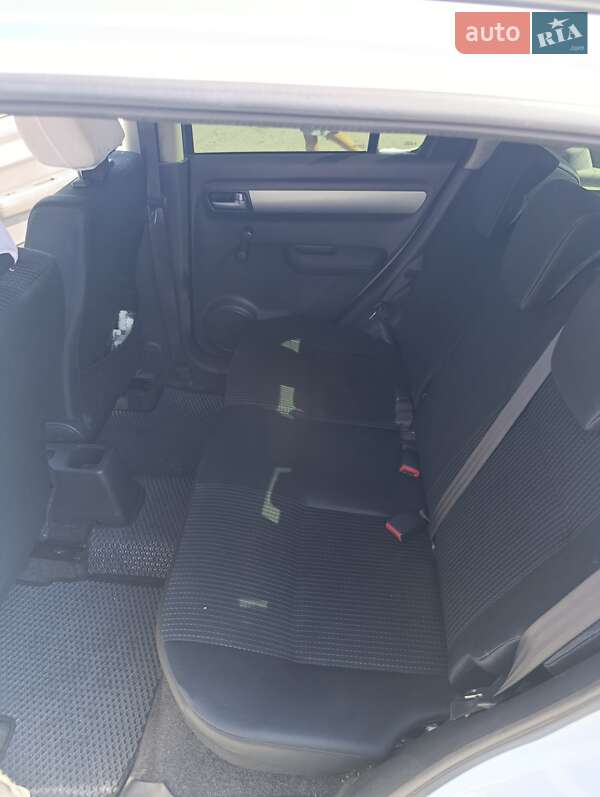 Хэтчбек Suzuki Swift 2007 в Тернополе