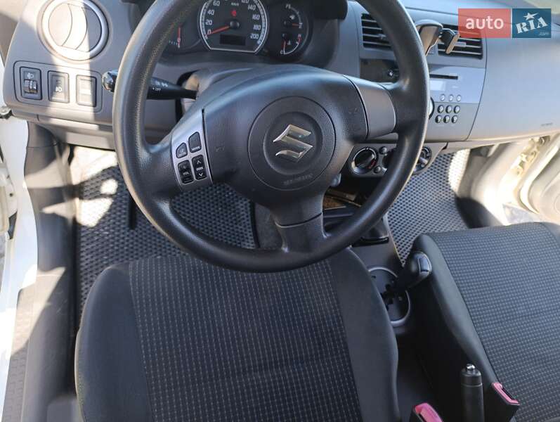Хэтчбек Suzuki Swift 2007 в Тернополе
