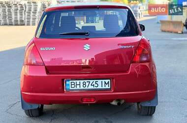 Хэтчбек Suzuki Swift 2006 в 