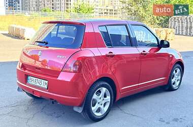 Хэтчбек Suzuki Swift 2006 в 