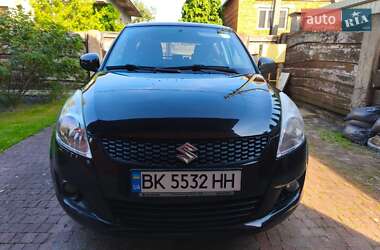 Хетчбек Suzuki Swift 2013 в Хусті
