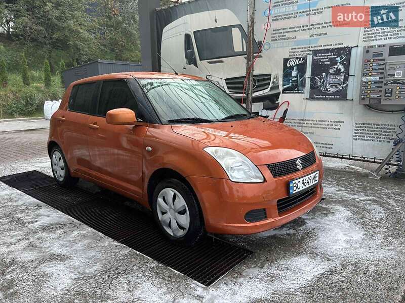 Хетчбек Suzuki Swift 2007 в Львові