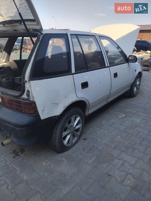 Хэтчбек Suzuki Swift 1994 в Одессе фото 6 Хэтчбек Suzuki Swift 1994 в Одессе