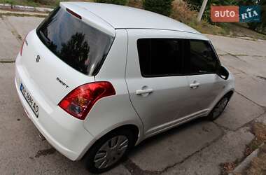 Хэтчбек Suzuki Swift 2009 в 