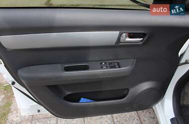 Хэтчбек Suzuki Swift 2009 в 