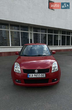 Хэтчбек Suzuki Swift 2006 в Киеве