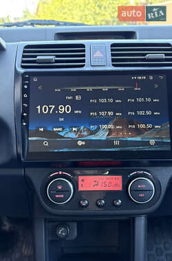 Хэтчбек Suzuki Swift 2007 в 