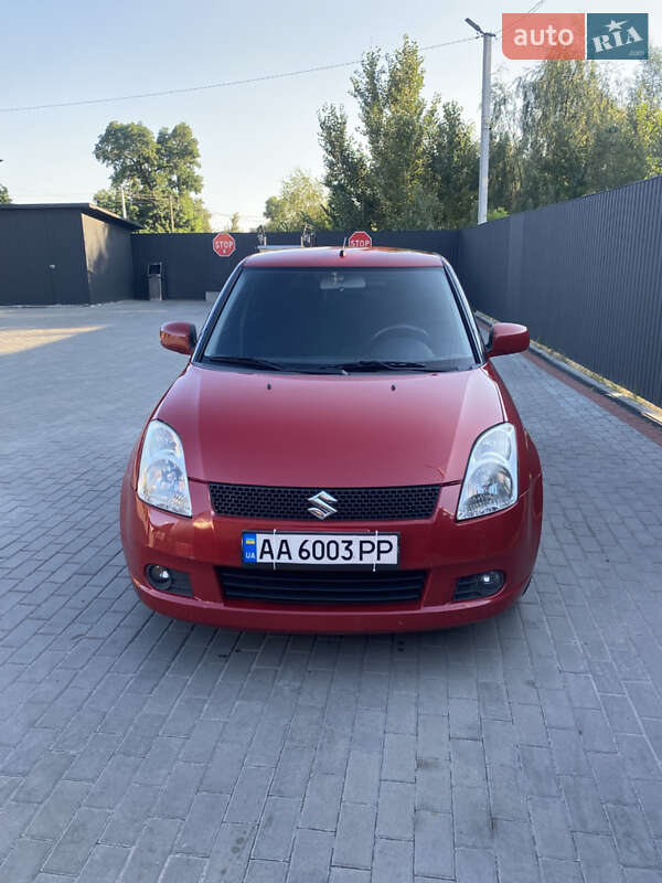Хэтчбек Suzuki Swift 2005 в Березане фото 2 Хэтчбек Suzuki Swift 2005 в Березане
