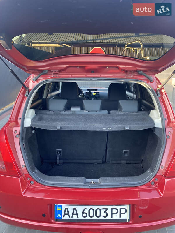 Хэтчбек Suzuki Swift 2005 в Березане фото 10 Хэтчбек Suzuki Swift 2005 в Березане