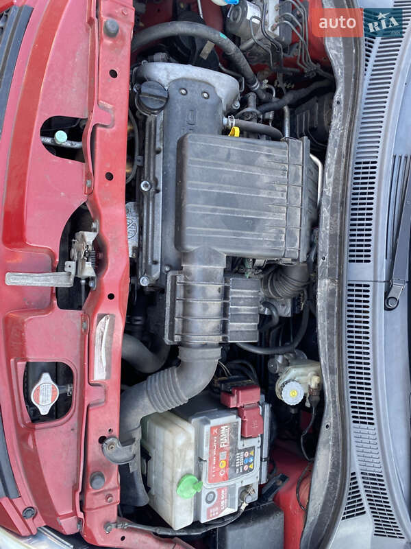 Хэтчбек Suzuki Swift 2005 в Березане фото 9 Хэтчбек Suzuki Swift 2005 в Березане