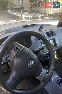 Хэтчбек Suzuki Swift 2007 в 
