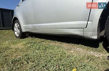 Хэтчбек Suzuki Swift 2006 в 