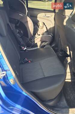 Хэтчбек Suzuki Swift 2011 в 