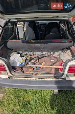 Хэтчбек Suzuki Swift 1988 в 