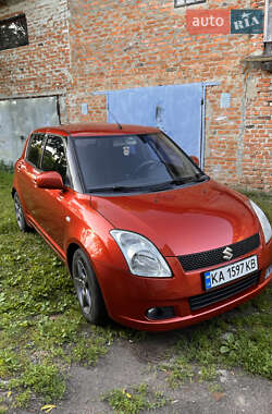 Хэтчбек Suzuki Swift 2007 в Новгород-Северском