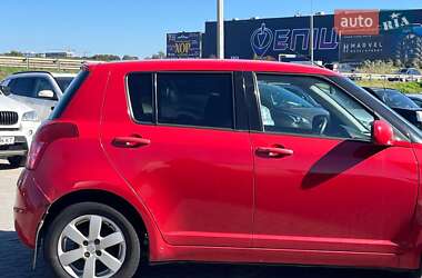 Хетчбек Suzuki Swift 2010 в 
