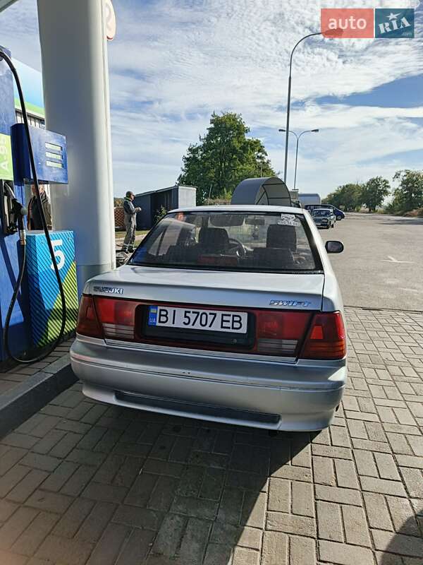 Седан Suzuki Swift 2002 в Гадячі