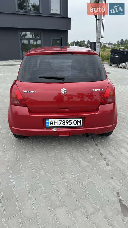 Хэтчбек Suzuki Swift 2007 в Киеве