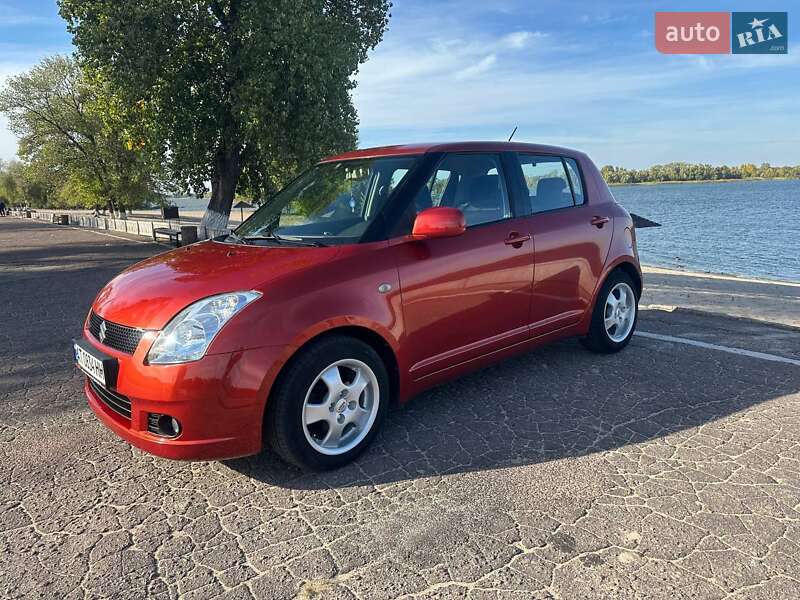 Хэтчбек Suzuki Swift 2008 в 