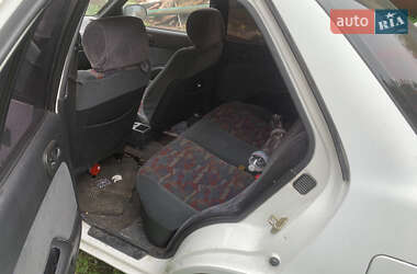 Седан Suzuki Swift 1997 в 