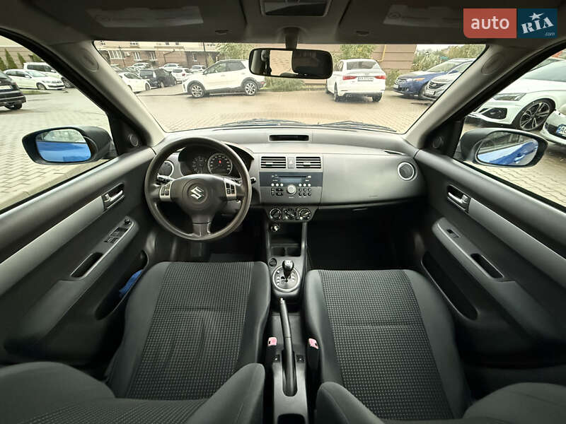 Хэтчбек Suzuki Swift 2005 в Василькове