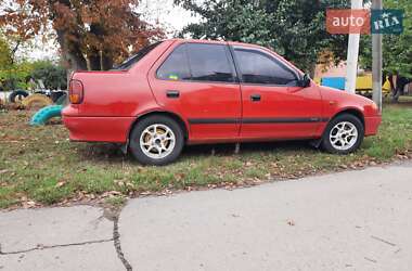 Седан Suzuki Swift 1998 в  фото 3 Седан Suzuki Swift 1998 в