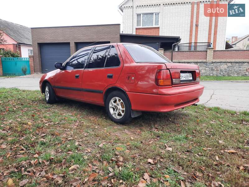 Седан Suzuki Swift 1998 в Лубнах
