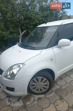 Хетчбек Suzuki Swift 2009 в 