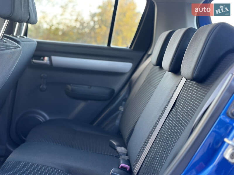 Хэтчбек Suzuki Swift 2006 в Староконстантинове фото 11 Хэтчбек Suzuki Swift 2006 в Староконстантинове