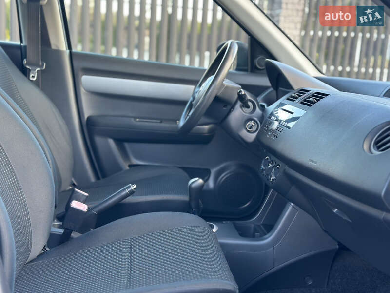 Хэтчбек Suzuki Swift 2006 в Староконстантинове фото 14 Хэтчбек Suzuki Swift 2006 в Староконстантинове