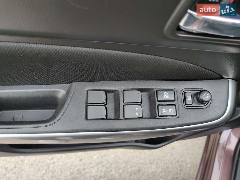 Хэтчбек Suzuki Swift 2018 в Киеве фото 18 Хэтчбек Suzuki Swift 2018 в Киеве
