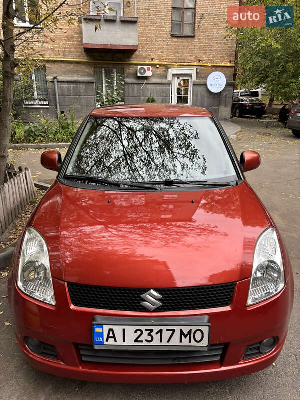 Хетчбек Suzuki Swift 2007 в Києві