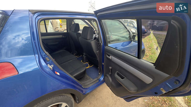 Хэтчбек Suzuki Swift 2006 в Коломые