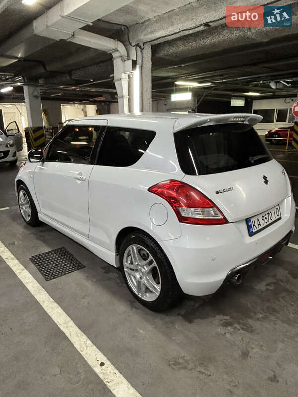 Хэтчбек Suzuki Swift 2014 в Киеве фото 5 Хэтчбек Suzuki Swift 2014 в Киеве