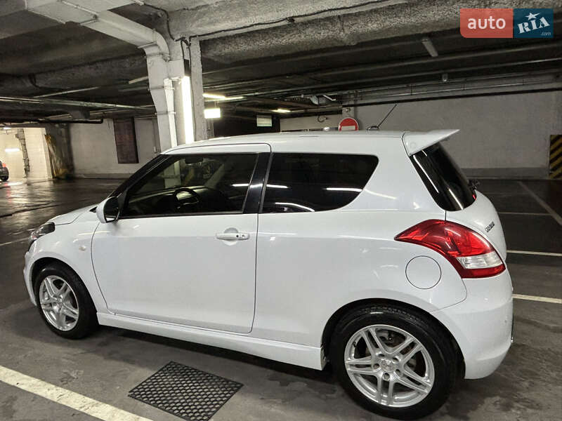 Хэтчбек Suzuki Swift 2014 в Киеве фото 4 Хэтчбек Suzuki Swift 2014 в Киеве