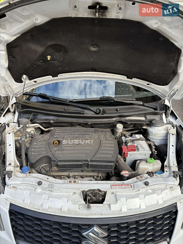 Хэтчбек Suzuki Swift 2014 в Киеве фото 32 Хэтчбек Suzuki Swift 2014 в Киеве